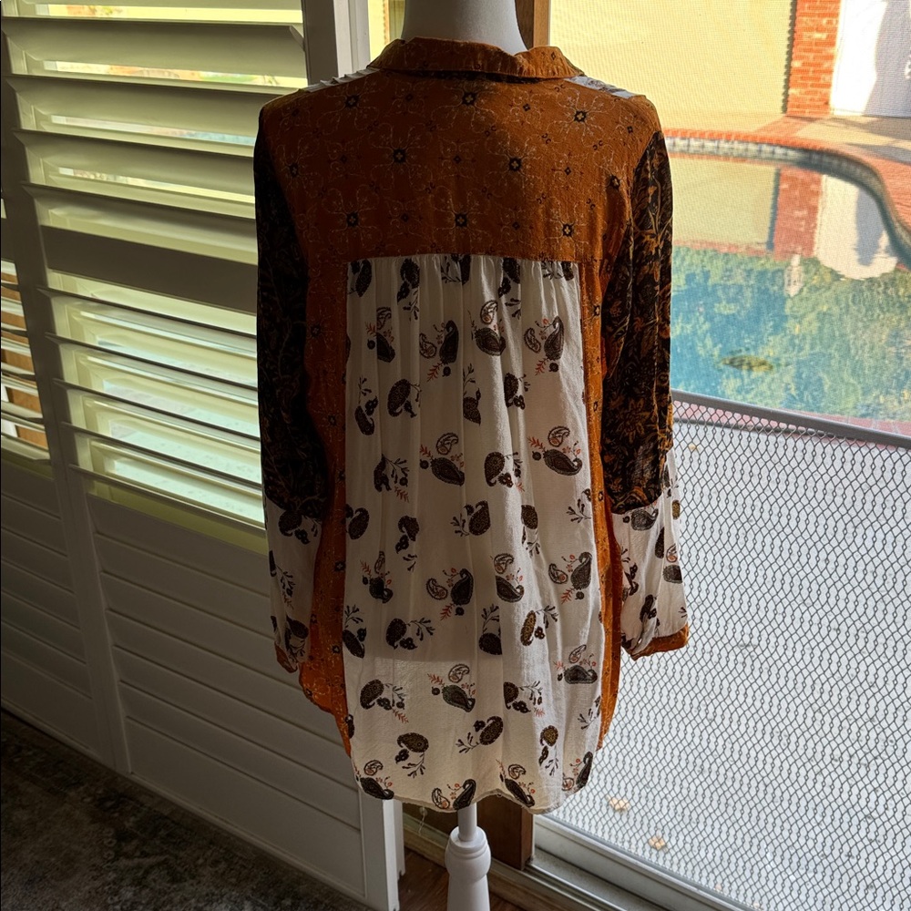 Jane and Delancey Multicolor Button Down Shirt - Picture 6 of 7